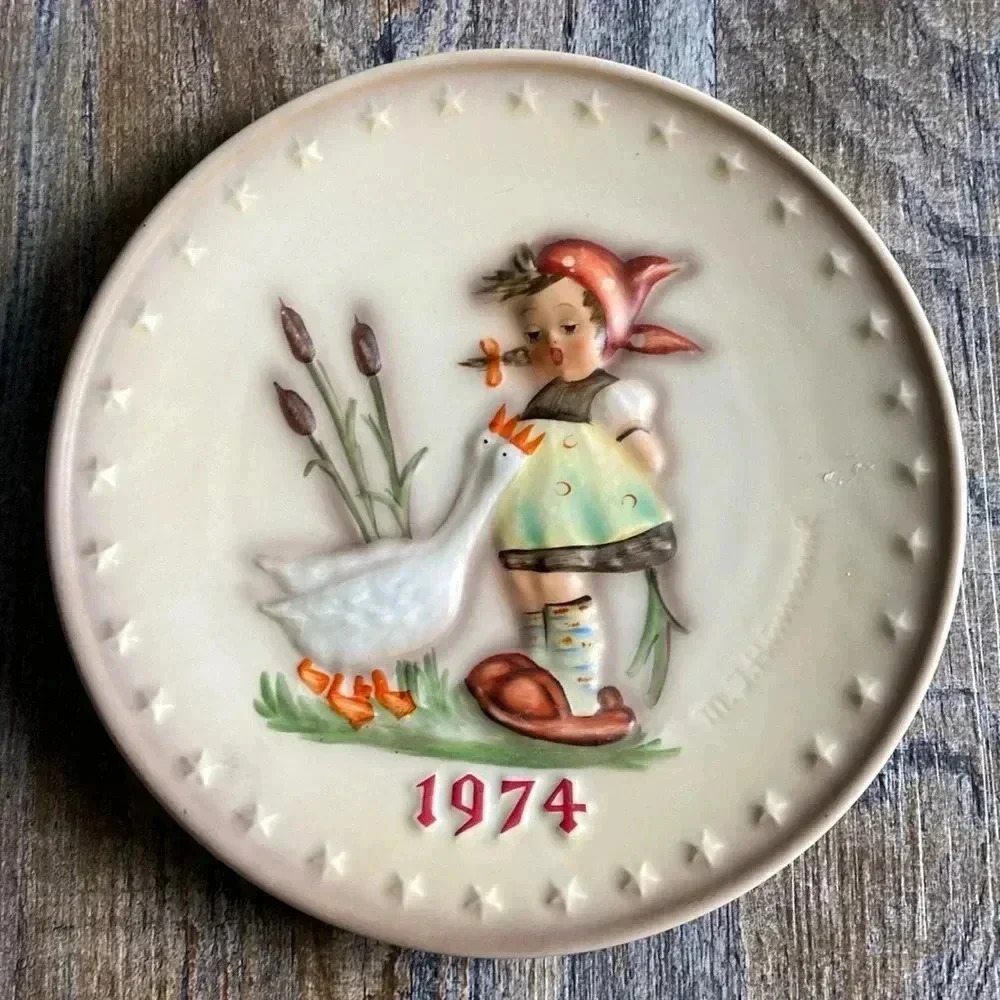 * VINTAGE* Hummel |  Goose Girl Plate
